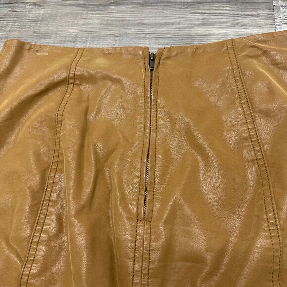 Free People Tan Womens 8 Back Zip Faux‎ Leather Winter Casual A-Line Mini Skirt - Picture 4 of 10